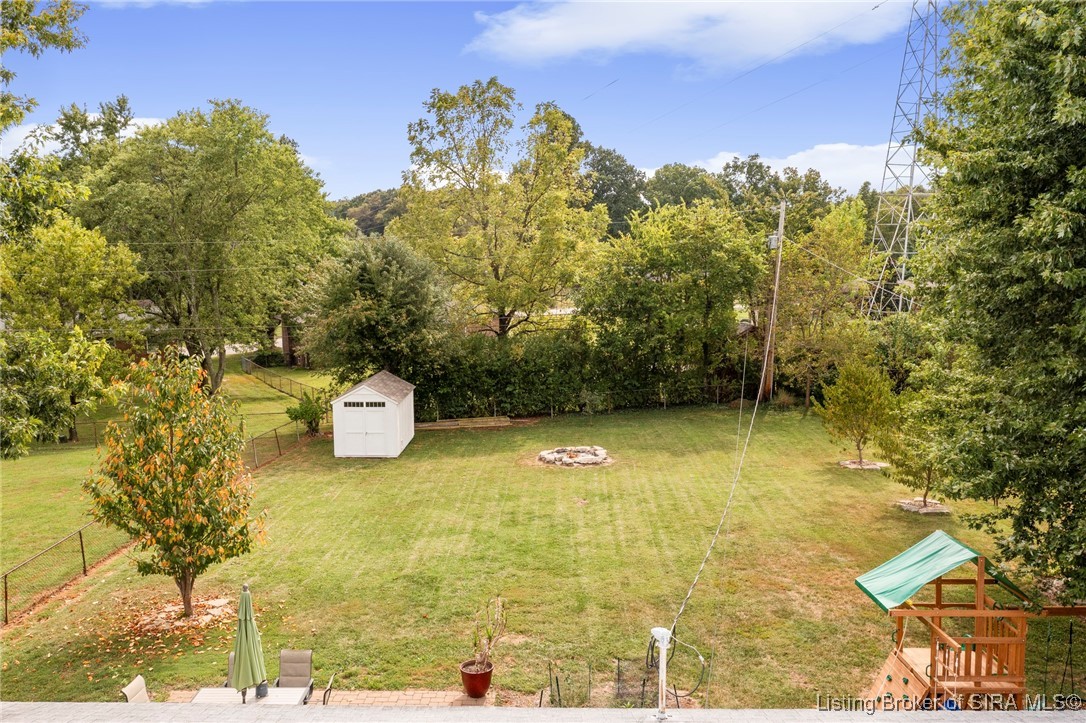 6204 Eric Drive Floyds Knobs, IN 47119 - Photo 37 of 40