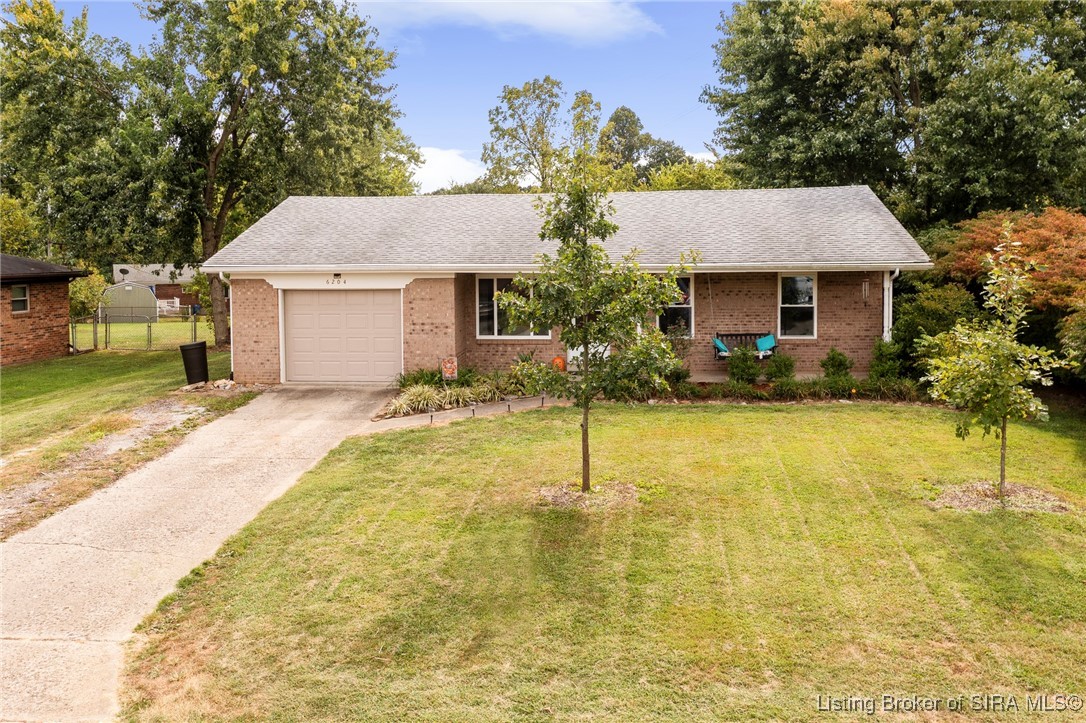 6204 Eric Drive Floyds Knobs, IN 47119 - Photo 5 of 40