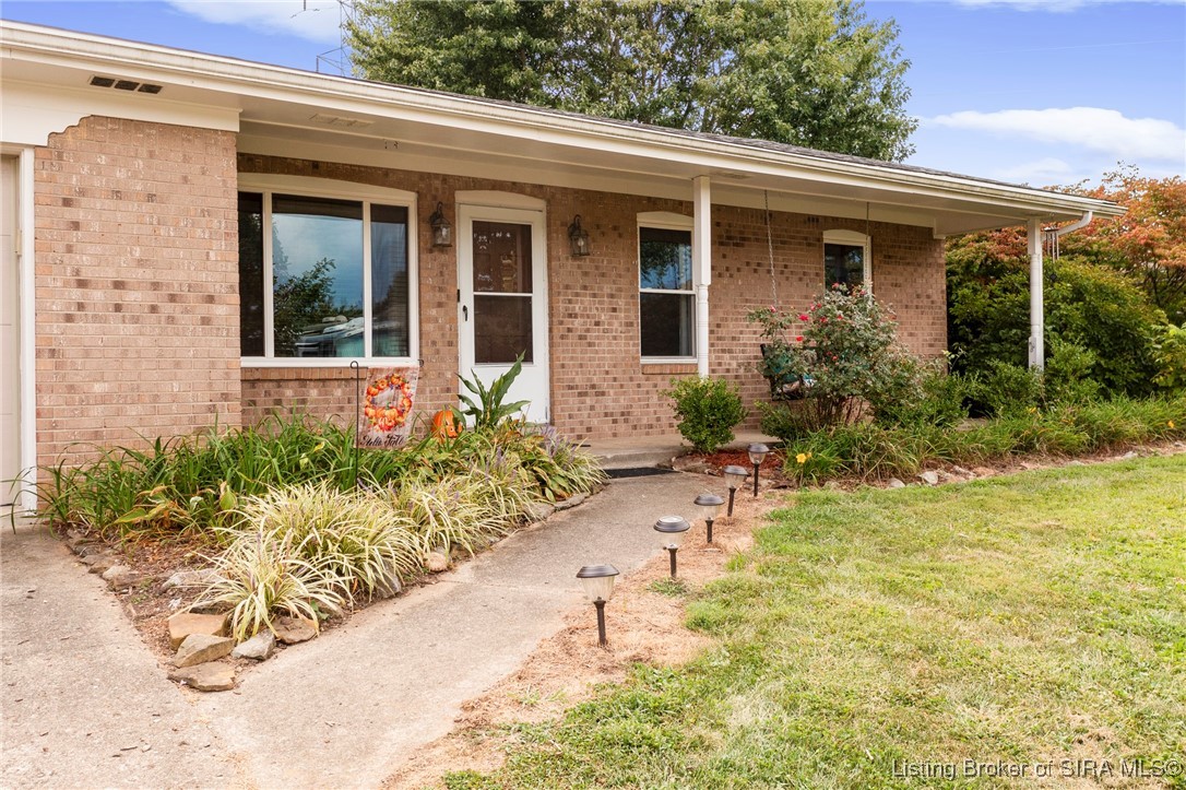 6204 Eric Drive Floyds Knobs, IN 47119 - Photo 6 of 40