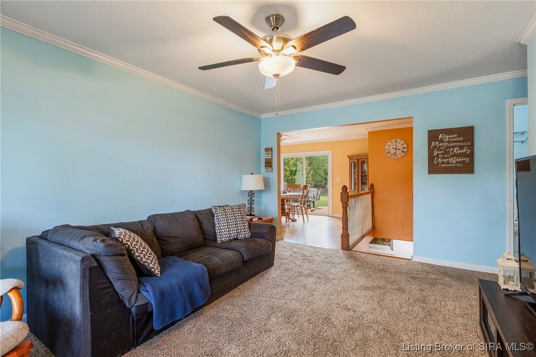 6204 Eric Drive Floyds Knobs, IN 47119 - Photo 7 of 40