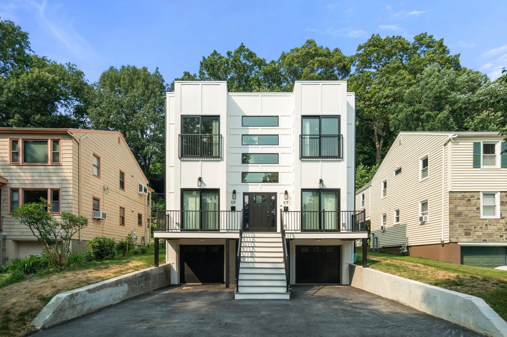 59 Highland Road, Unit 59 Brookline, MA 02445 - Photo 33 of 34 Gallery Image 33