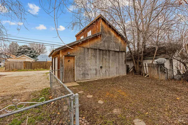 $450,000 | 315 South Diamond Street, Nampa, ID 83686