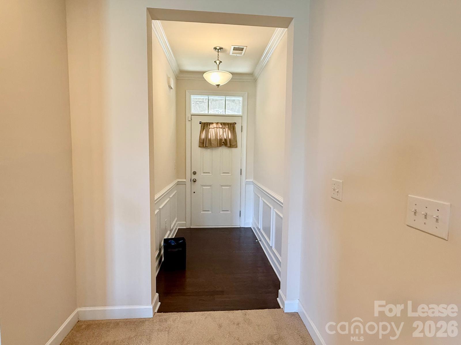 5633 Garrow Glen Road Charlotte, NC 28278 - Photo 3 of 21