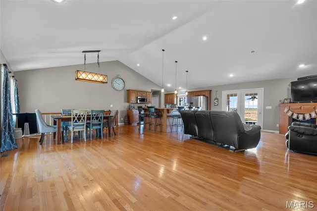 $460,000 | 661 County Road 261, Oran, MO 63771