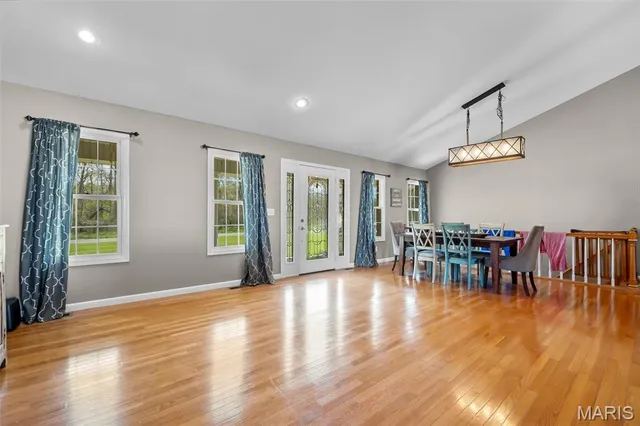 $460,000 | 661 County Road 261, Oran, MO 63771