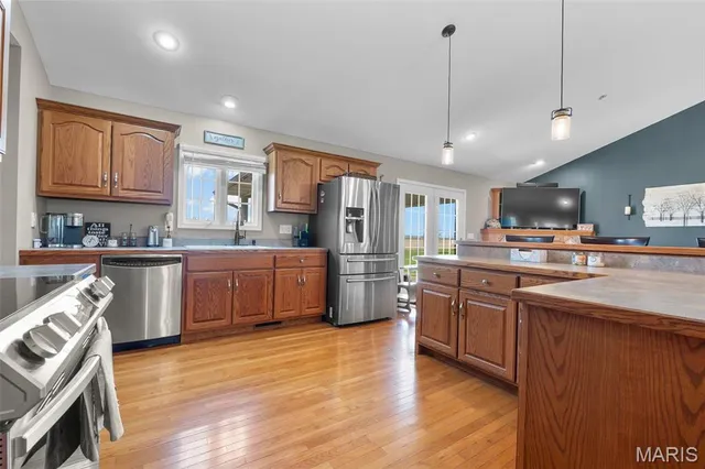 $460,000 | 661 County Road 261, Oran, MO 63771