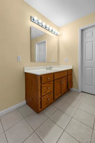 $460,000 | 661 County Road 261, Oran, MO 63771