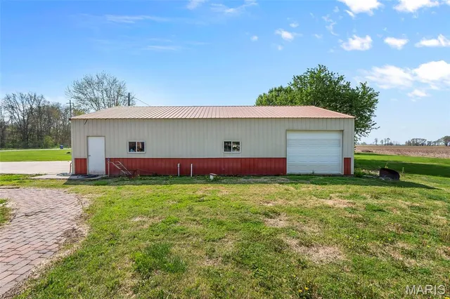 $460,000 | 661 County Road 261, Oran, MO 63771