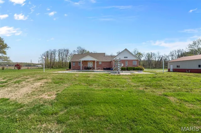 $460,000 | 661 County Road 261, Oran, MO 63771