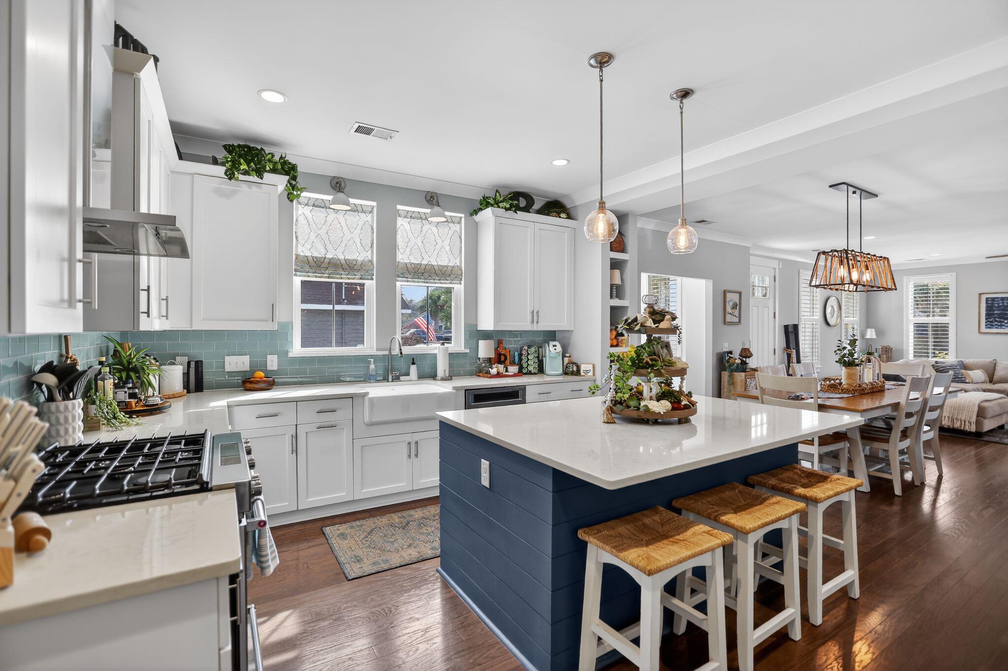 706 Kent Street Mount Pleasant, SC 29464 - Photo 14 of 53 Tom Rummel - 10