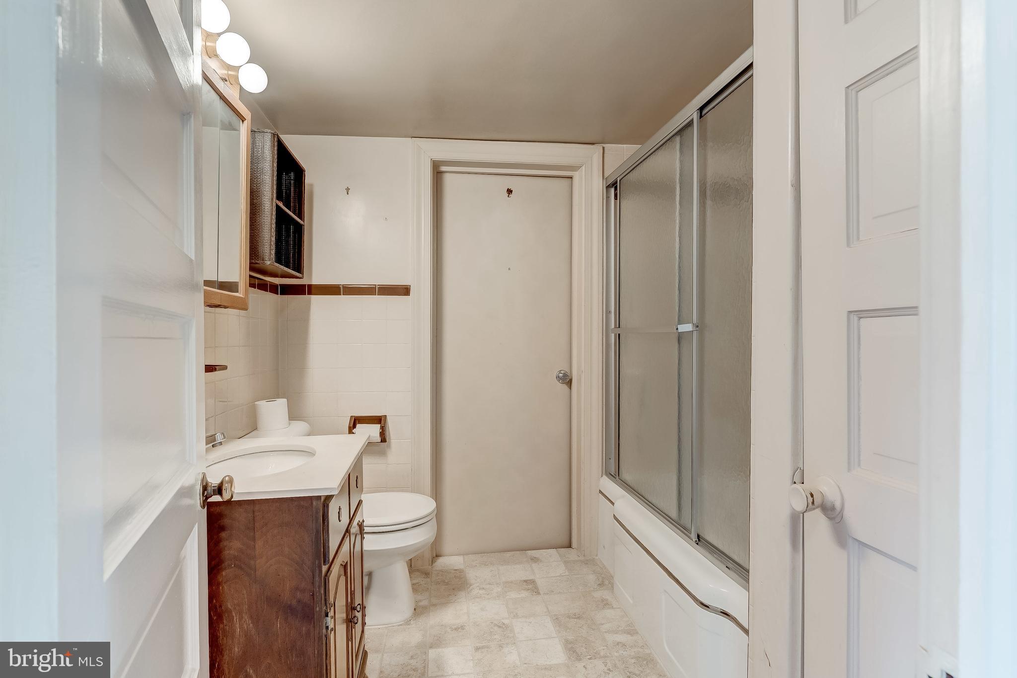 12045 Scaggsville Road Fulton, MD 20759 - Photo 32 of 58 Bathroom