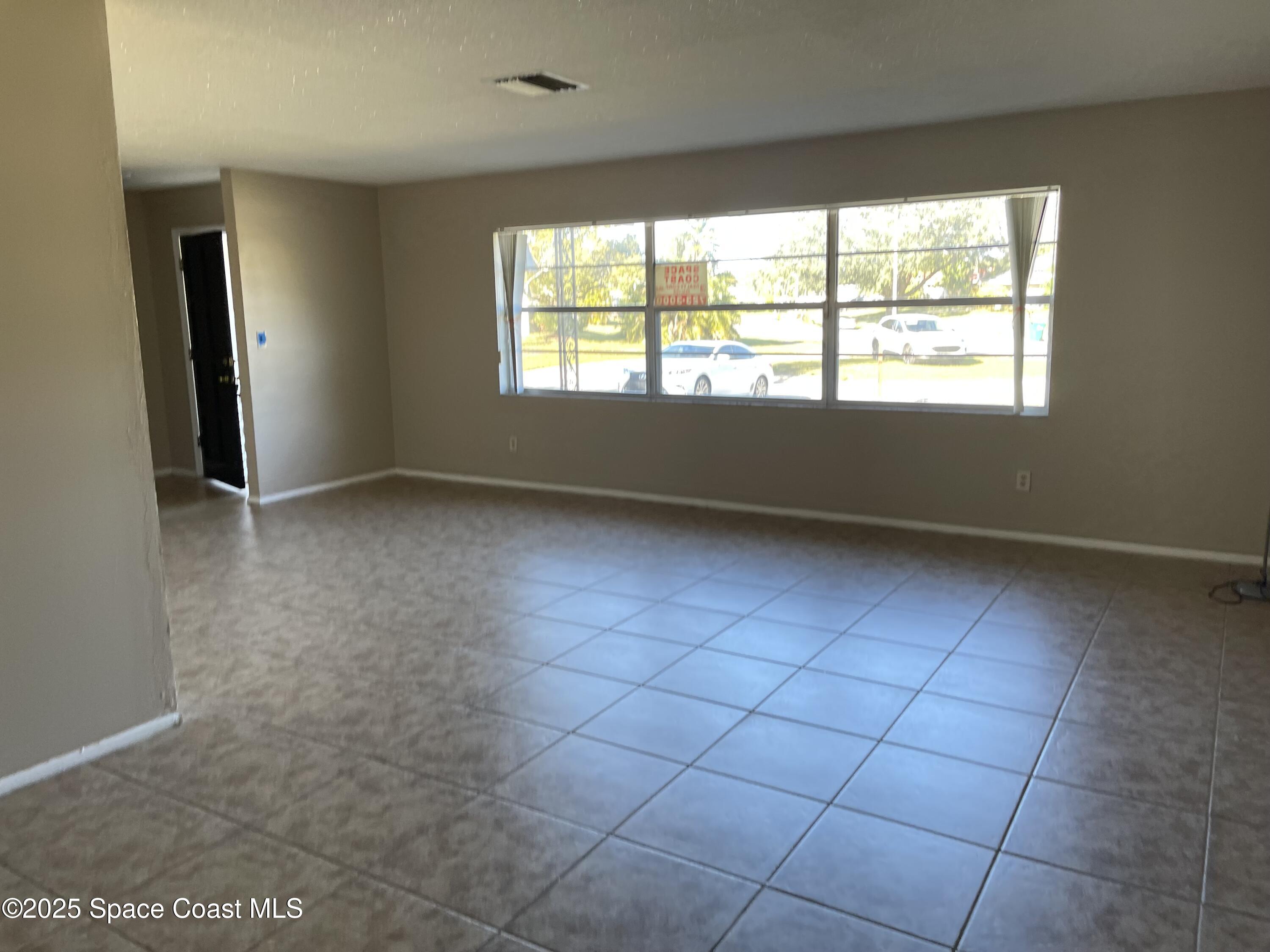 2818 Cameron Street Melbourne, FL 32901 - Photo 3 of 15 IMG_8423