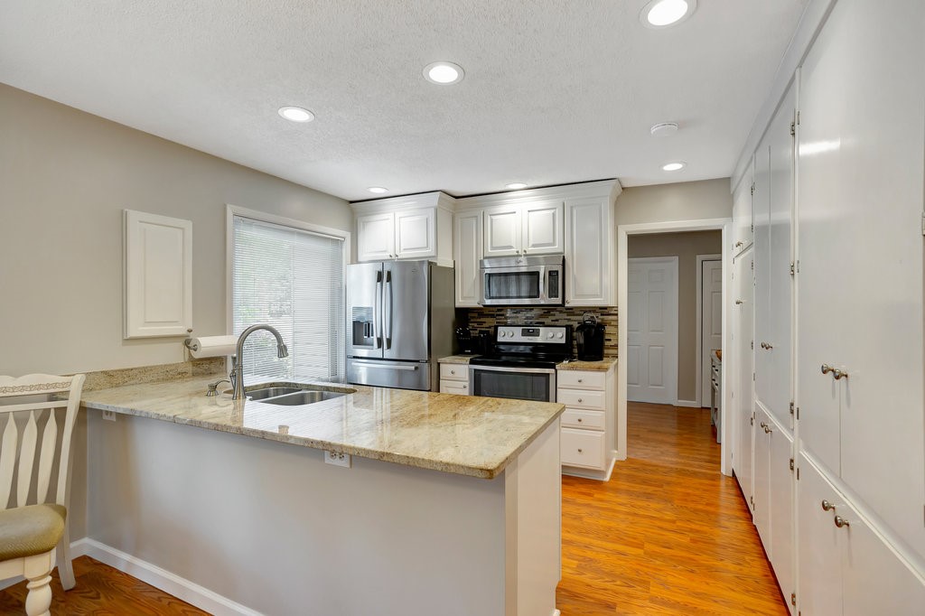 3071 Springfield Villas Anderson, SC 29626 - Photo 13 of 48 Updated Kitchen