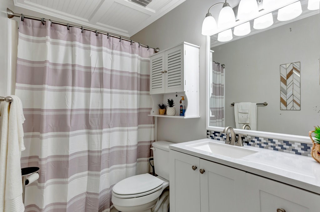 3071 Springfield Villas Anderson, SC 29626 - Photo 26 of 48 Guest Bath