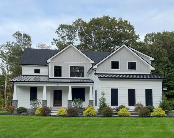 $2,199,000 | 2 Emerald Drive, Hopkinton, MA 01748