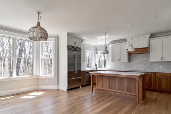 $2,199,000 | 2 Emerald Drive, Hopkinton, MA 01748