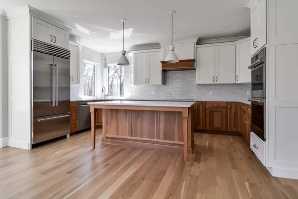 $2,199,000 | 2 Emerald Drive, Hopkinton, MA 01748
