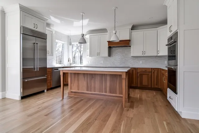 $2,350,000 | 2 Emerald Drive, Hopkinton, MA 01748