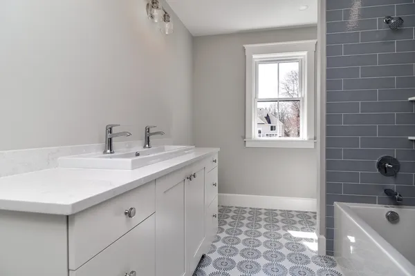 $2,199,000 | 2 Emerald Drive, Hopkinton, MA 01748