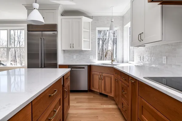 $2,199,000 | 2 Emerald Drive, Hopkinton, MA 01748