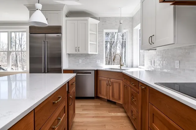 $2,350,000 | 2 Emerald Drive, Hopkinton, MA 01748