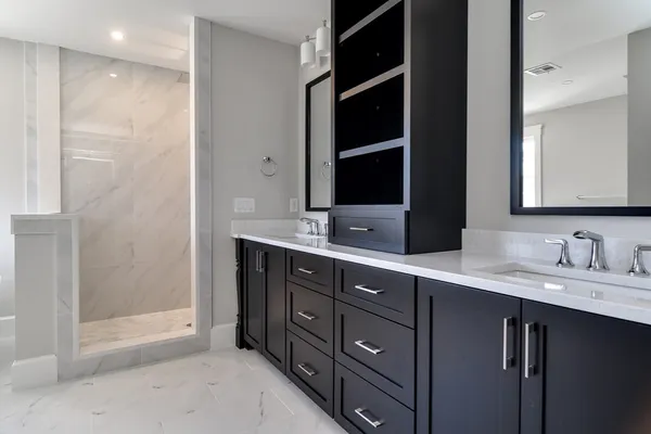 $2,199,000 | 2 Emerald Drive, Hopkinton, MA 01748