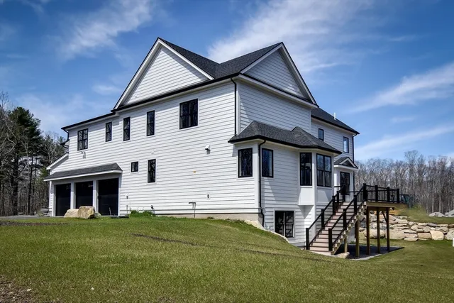 $2,350,000 | 2 Emerald Drive, Hopkinton, MA 01748