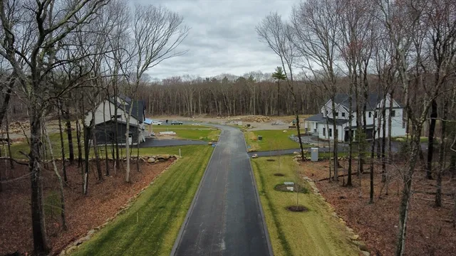 $2,350,000 | 2 Emerald Drive, Hopkinton, MA 01748