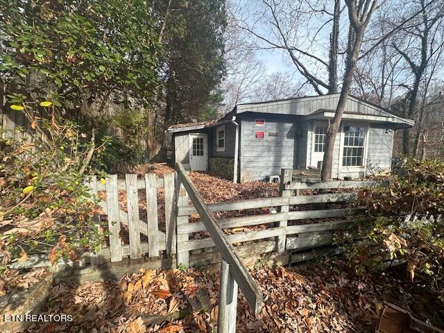 139 Manor Road Clinton, TN 37716 - Photo 1 of 20 Main