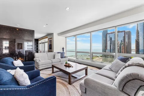 $1,899,990 | 445 East North Water Street, Unit 2501, Chicago, IL 60611