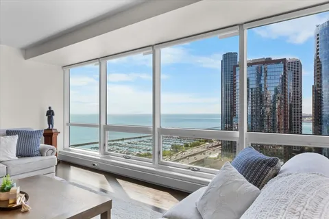 $1,899,990 | 445 East North Water Street, Unit 2501, Chicago, IL 60611