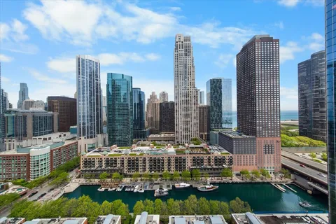 $1,899,990 | 445 East North Water Street, Unit 2501, Chicago, IL 60611