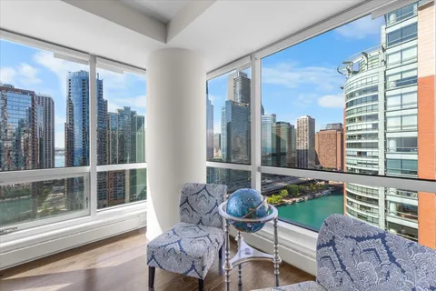 $1,899,990 | 445 East North Water Street, Unit 2501, Chicago, IL 60611