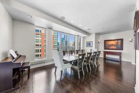 $1,899,990 | 445 East North Water Street, Unit 2501, Chicago, IL 60611