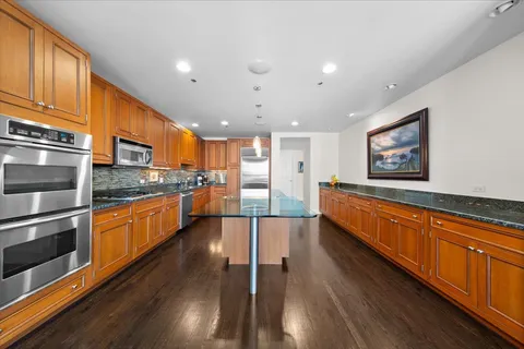 $1,899,990 | 445 East North Water Street, Unit 2501, Chicago, IL 60611