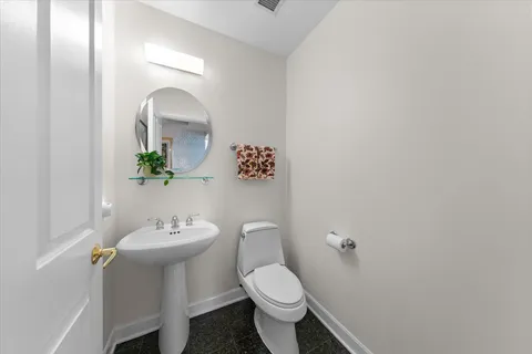 $1,899,990 | 445 East North Water Street, Unit 2501, Chicago, IL 60611