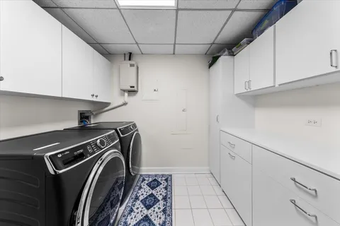 $1,899,990 | 445 East North Water Street, Unit 2501, Chicago, IL 60611