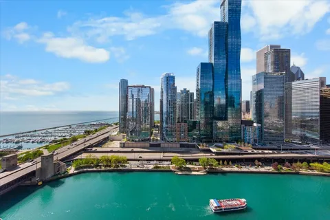 $1,899,990 | 445 East North Water Street, Unit 2501, Chicago, IL 60611