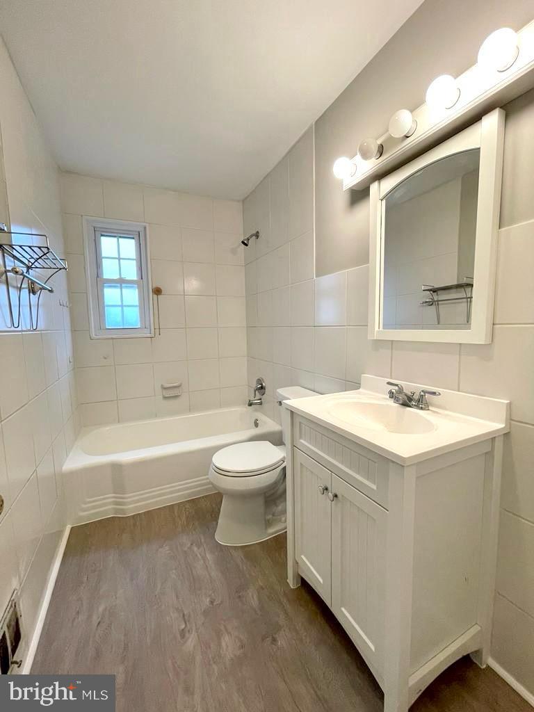 6715 Cabin John Road Springfield, VA 22150 - Photo 7 of 12