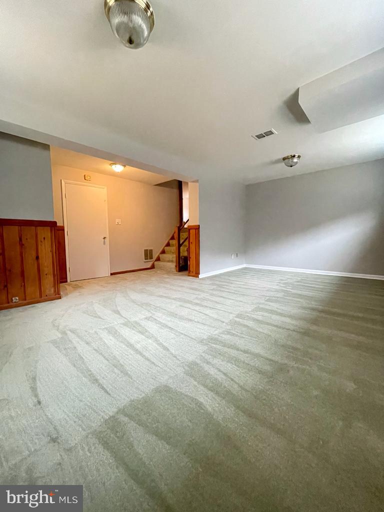 6715 Cabin John Road Springfield, VA 22150 - Photo 10 of 12