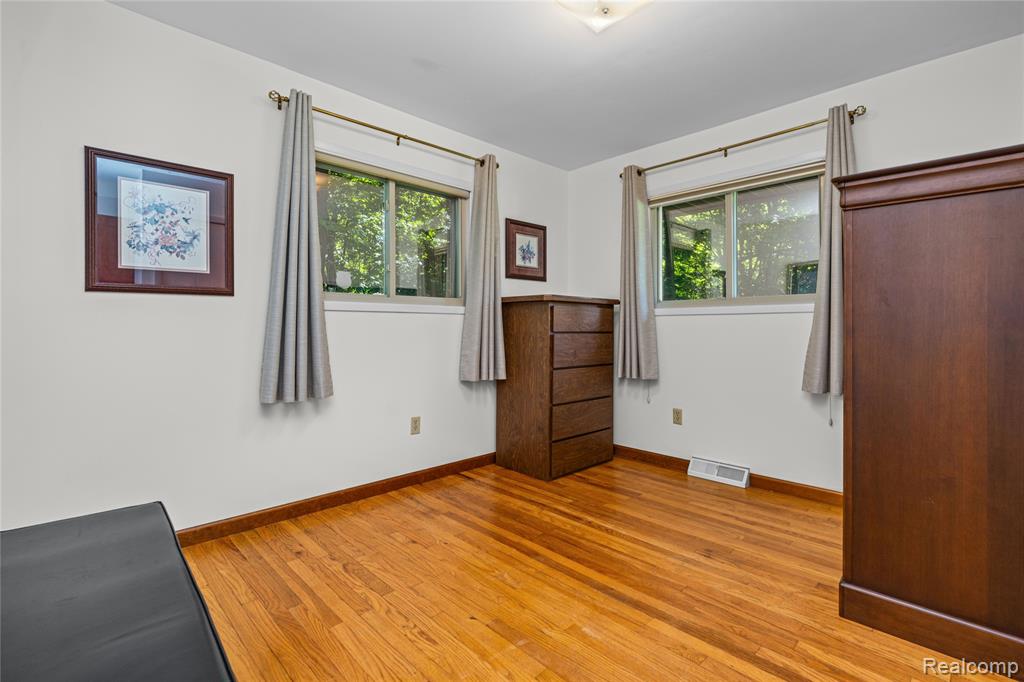 760 Waterbury Road Highland, MI 48356 - Photo 30 of 62