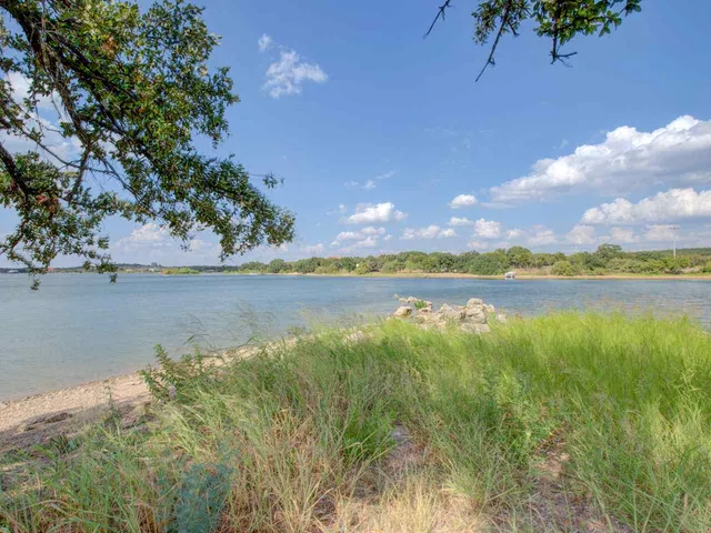 $1,200,000 | 716 North Chaparral, Burnet, TX 78611