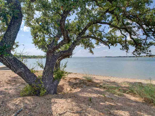 $1,200,000 | 716 North Chaparral, Burnet, TX 78611