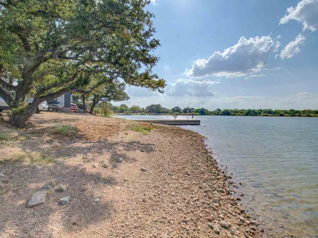 $1,200,000 | 716 North Chaparral, Burnet, TX 78611
