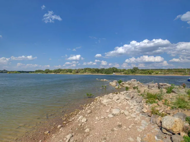 $1,200,000 | 716 North Chaparral, Burnet, TX 78611