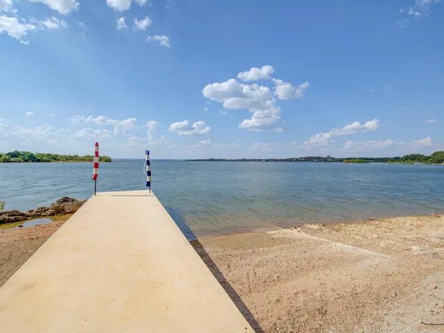 $1,200,000 | 716 North Chaparral, Burnet, TX 78611