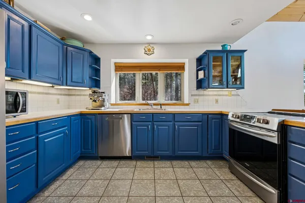 $599,900 | 954 Pinetree Drive, Bayfield, CO 81122