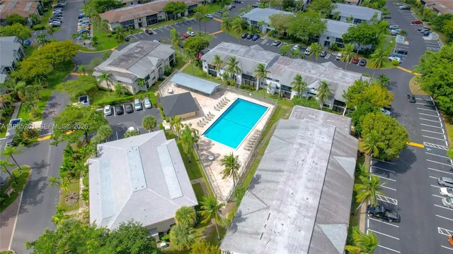 $209,000 | 927 Northeast 199th Street, Unit 104, Miami, FL 33179