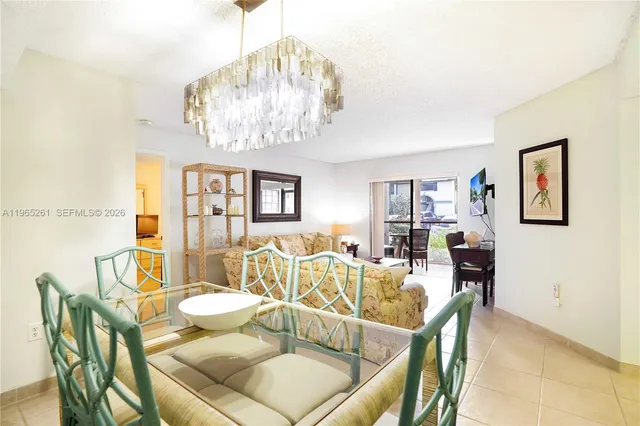 $209,000 | 927 Northeast 199th Street, Unit 104, Miami, FL 33179