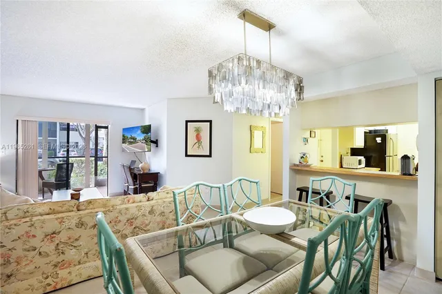 $209,000 | 927 Northeast 199th Street, Unit 104, Miami, FL 33179